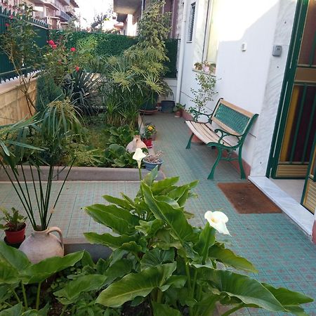 Homestay Рандаццо Экстерьер фото